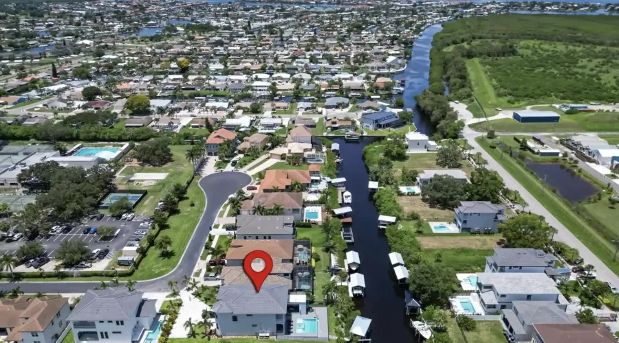 519 TREVISO DRIVE, Apollo Beach, Florida, 33572, United States, 6 Bedrooms Bedrooms, 10 Rooms Rooms,4 BathroomsBathrooms,Waterfront,For Sale,TREVISO DRIVE,1894611